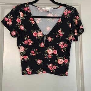 Floral crop top with twist detail
